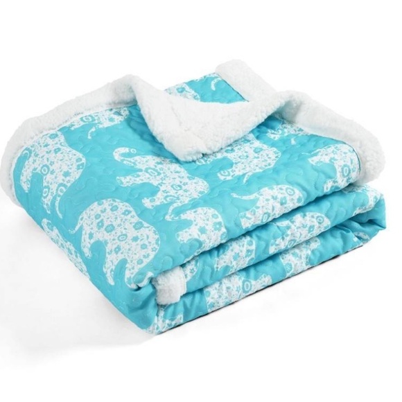 Lush Decor Elephant Sherpa Throw Blanket Home Decor 50" x 60" - Picture 4 of 14